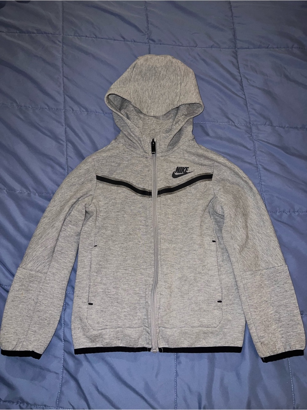 Nike Kids Light Gray Full-Zip Hoodie with Black Accents